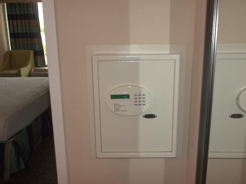 Days Inn by Wyndham Fort Lauderdale Airport Cruise Port image 3